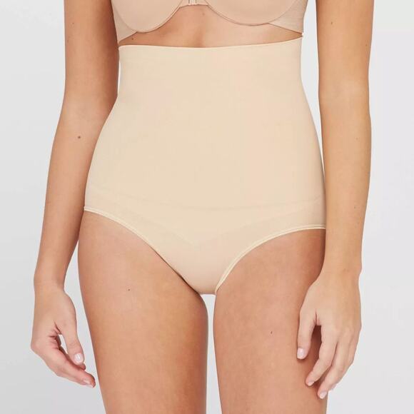 Assets By Spanx Remarkable Results High-Waist Control Briefs Light Beige M - Picture 1 of 5